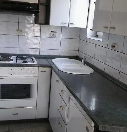 Apartment Lopar Lopar