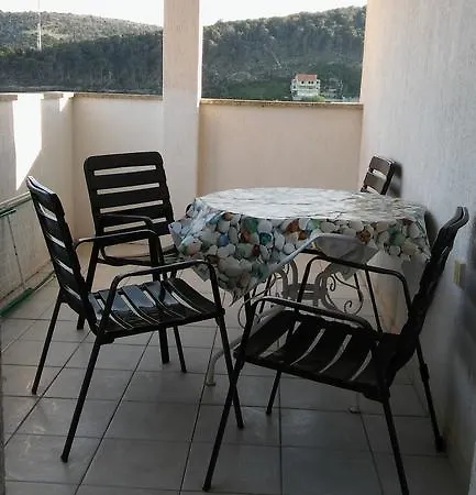 Apartment Lopar