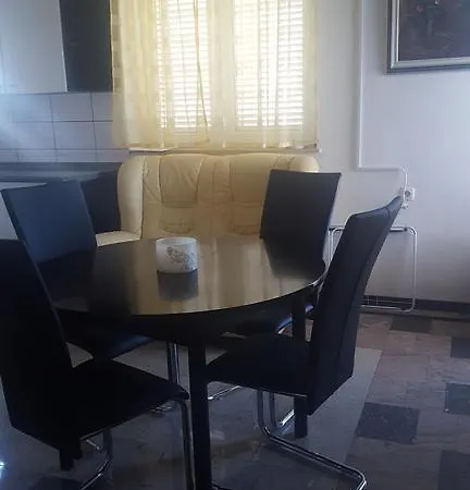 Apartment Lopar